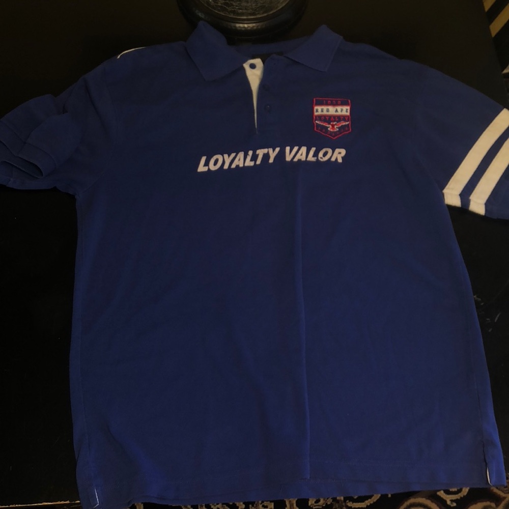 Blue collar shirt